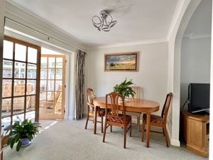 Dining Room- click for photo gallery
